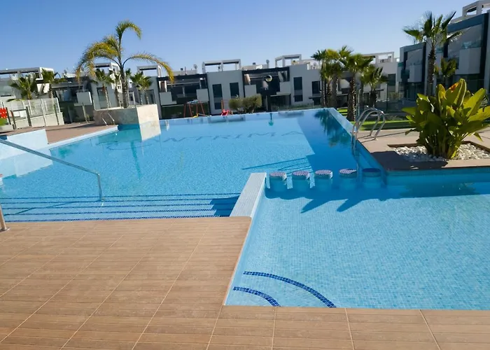 Oasis Beach 8 Top Floor Apartment In Torrevieja Punta Prima
