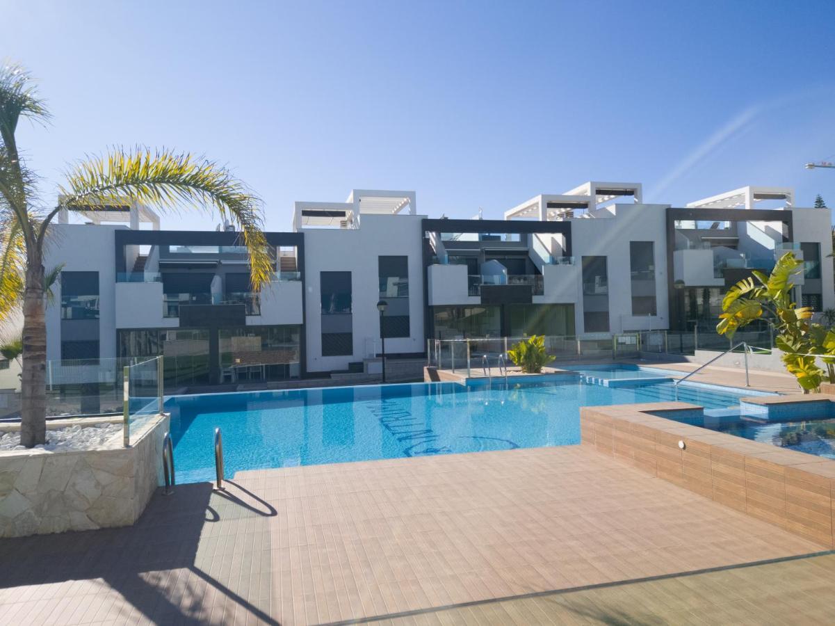 Oasis 8 Floor In Punta Prima *